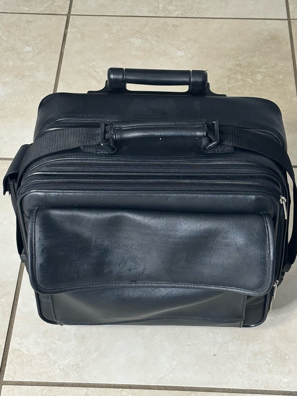 Black Leather Men’s Briefcase Shoulder Bag